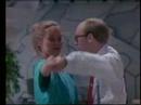 reklamen blev sendt p� tv2 i oktober 1988 og nogle m�neder frem.
reklamen blev optaget i, hvad der dengang var, sds' mest moderne udseende fillial beliggende p� vimmelskaftet p� str�get i k�benhavn.
melodien er skrevet af kasper winding.
bill holmberg, kendt fra de fantastiske femi, er en af de medvirkende i reklamen.