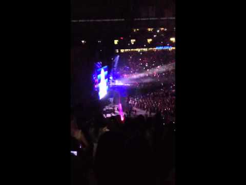 talking then singing Red LIVE
