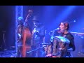 Click here to watch this video Les Tetes de Piafs : Pierrot la guerre (premiere partie du concert de ZAZ)