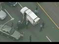 videos de Caught on Tape: Officers Kick, Punch Prone Suspect After Chase