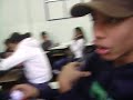 Eu tacando bolinha de papel na menina no meio da aula...3