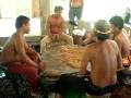 Sakau en Pohnpei: Calling the squeezer