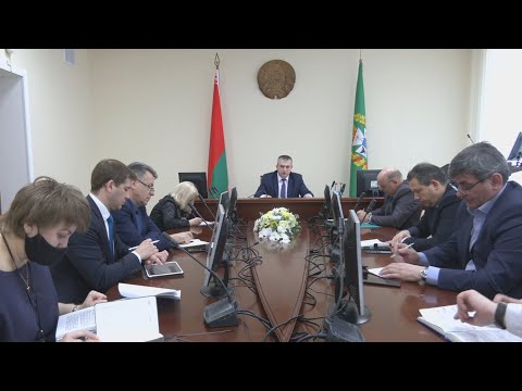 Председатель облисполкома Иван Крупко провёл прямую телефонную линию видео