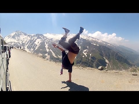 GoPro: Hand To Earth