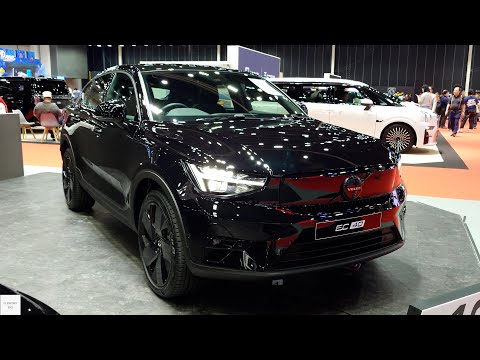 2025 Volvo EC40 Black Edition / In-Depth Walkaround Exterior & Interior