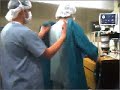 Colocaci�n de la bata de cirug�a