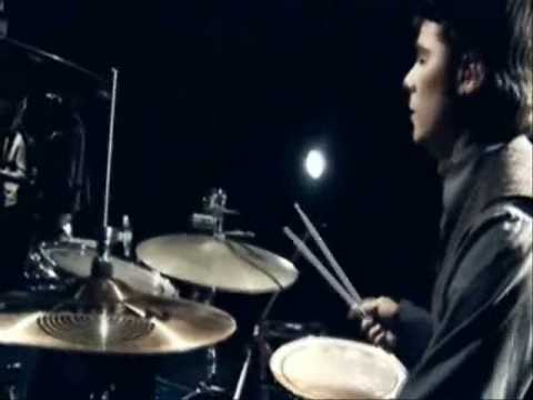 Webclip - WEBCLIP MEDULLA - Gosto de Guarda-chuva Direção: ricardo nepomuceno, andré dias, felipe mewhouse e bernardo pimenta Edição: keops.