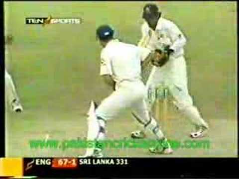 Muttiah Muralitharan videos