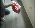 T-shirt-folding-with
