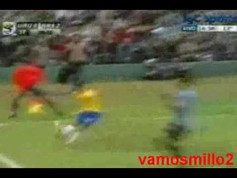 Uruguay 0-4 Brésil