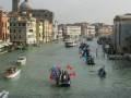 Venezia, corteo di barche per la Sanità sul Canal Grande