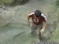 alex ripoll quan ere petit i calçetes el va fotre al riu!