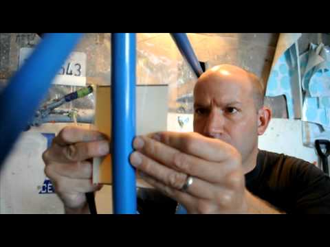 D&D Cycles - Rivendell Bicycle Work's Bay Area painter