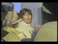 anti powerline demontration at the substation at delano minnesota, (oct 1978) segment from 'powerplay'.               (at 54secs in) the arrest of the singer dean reed; famous in the eastern bloc at the time, not so famous in minnesota.

camera peter brownscombe