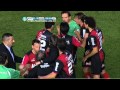 Increible reaccion del arbitro Pompei que empujo a Martino