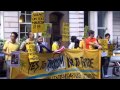 London, 15 July 2011: Kuning Kuning Najib Pening