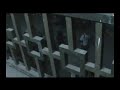 Video de como un grupo de jovenes toman un Cine y lo okupan durante una semana.