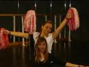 les filles de la 209 en mode pom pom girls au lycée ;)