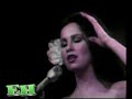 la mu�eca de los ojos brujos canta y basta. una sentida y tierna canci�n con su estilo personal e inimitable.