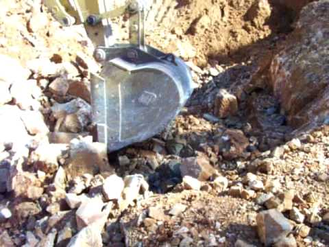 how to break quartz crystals