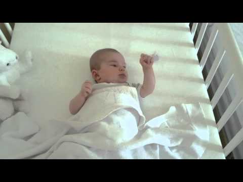 how to help baby discover hands