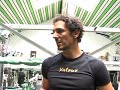 fred mompo vous pr�sente sa salle de vincennes et entraine tomer sisiley pour la pr�paration de son film largo winch............ www.mompo.fr. www.crisimmo.com