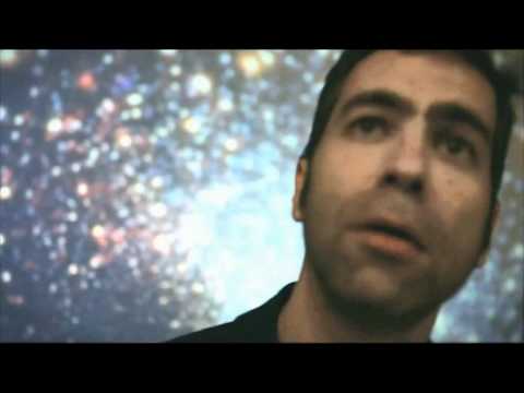 סקס לי - מילים: יהלי סובול, פיטר רוט ושחר אבן צור לחן: יהלי סובול, פיטר רוט ושחר אבן צור מילים: תספרי לי סיפור לפני השינה כשאת מספרת החיים מקבלים...