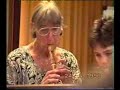 Ursula Düner et les enfants de la côte joue la flûte Ursula Düner et les enfants de la côte joue la flûte
