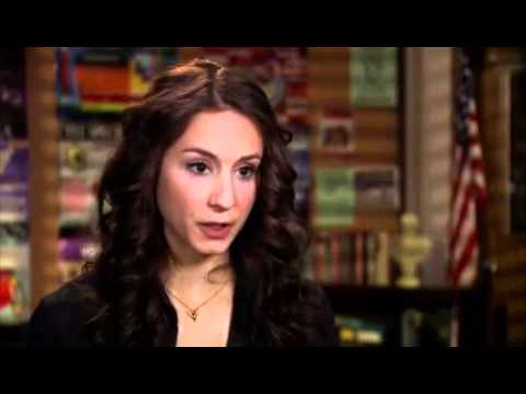 theories - The Pretty Little Liars cast discusses their theories about who