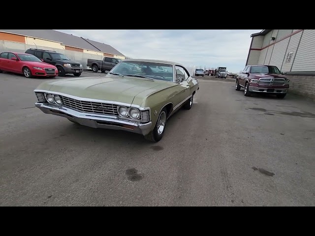 1967 Chevrolet Impala Garage kept all its life ! All steel body  in Classic Cars in West Island