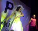 hahaha estaba en el ba�o y eskuche a sophie ellis y jorgeee me gritooo korreleee putaaa sigue gina...!
