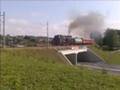 Tkt48-18 z pociagiem specjalnym przejeżdża przez Bielsko