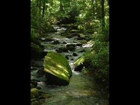 tranquilatus - A beautiful 80's song that you don't hear very often. *If you are someone who objects to the use of this song or the images for copyright reasons then please...