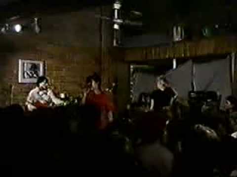 Bikini Kill - Carnival - live Lincoln, Nebraska 1994