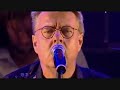 Mikael Wiehe - Ni Som Tjänar På Krig (Live) Mikael Wiehe - Ni Som Tjänar På Krig (Live)