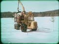Skogsmaskiner i arbete