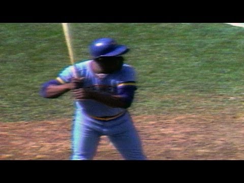 Video: MIL@BOS: Hank Aaron homers at Fenway Park