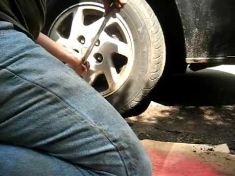 How to change Brake-pads on a nissan Maxima or infiniti I30 in 15 minutes disc brakes abs