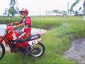 Brincando c/ a DT 180 no a�ude!!