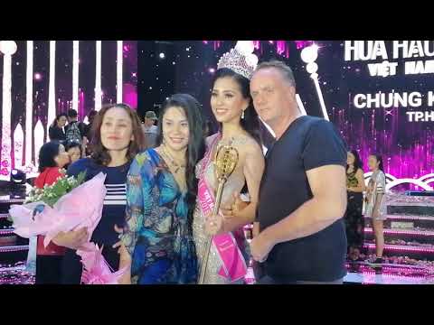 0 Mẹ Tân Hoa hậu Việt Nam 2018 Trần Tiểu Vy: Tôi không màng đến dư luận