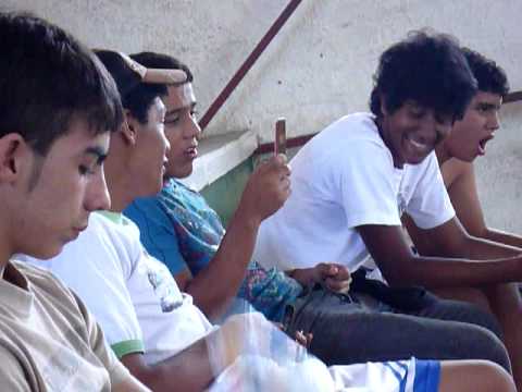 cantando cantando en el coliceo