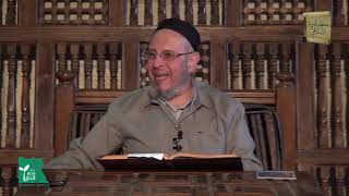 كِتَاب النِّكَاحِ من بَاب: مَا يَقُولُ الرَّجُلُ إِذَا أَتَى أَهْلَهُ إلى بَاب: حُسْنِ الْمُعَاشَرَةِ مَعَ الْأَهْلِ