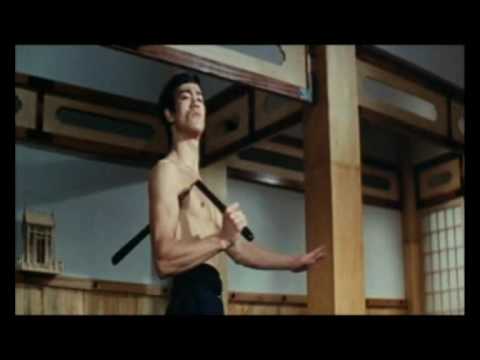 brisli - 2ème film de Bruce Lee Sorti à Hong Kong le 22 mars 1972 sous le nom de