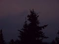 rote leuchtkugeln am himmel rote leuchtkugeln am himmel
