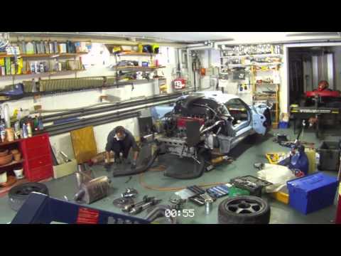 Schnelleingriff: How to remove the engine from a Lotus Elise in 2:30 hours