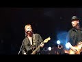 chris norman hat bei seiner letzten tour sein konzert meistens mit diesem lied begonnen. hier ein zusammenschnitt aus den konzerten in rathenow und bad krozingen.