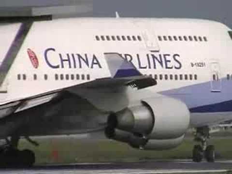 CHINA AIRLINES BOEING 747-400 【B-18251】