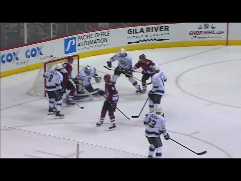 Video: Coyotes' Ekman-Larsson drills shot past Kuemper