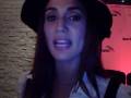 AILIN ABAD SALUDANDO A TALENTOCONCLASE.COM