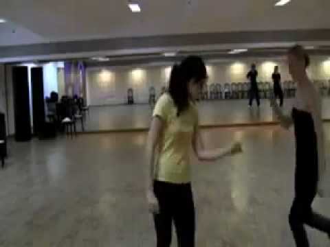 Kites Behind The Scenes - Kangana and Hrithik practising